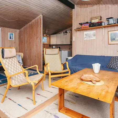 6 Person In Glesborg-by Traum